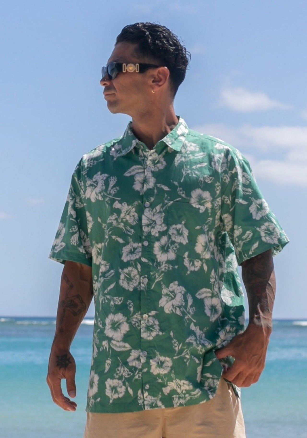 Men's Mele Hibiscus Hawaiian Shirt
