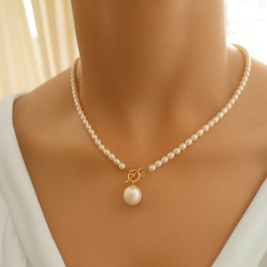 Pearl Lock Necklace