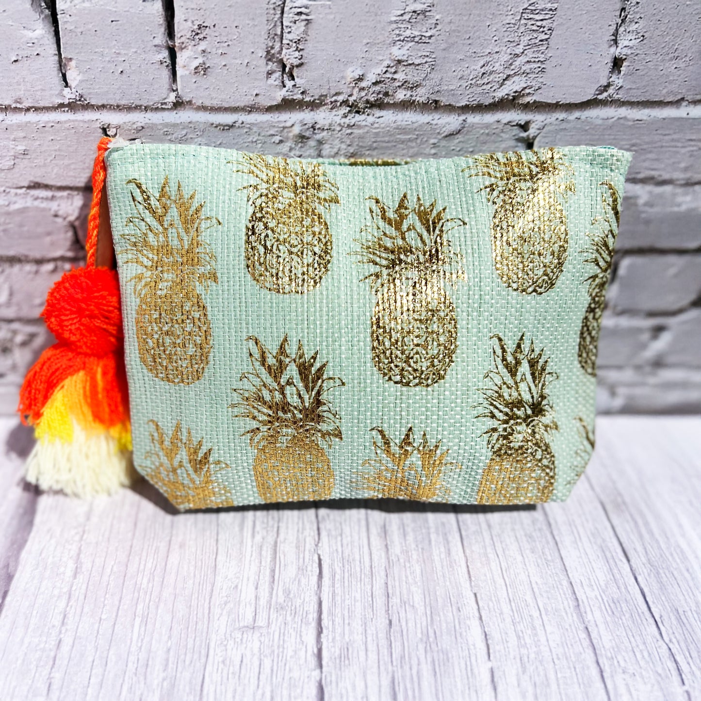 Small Pineapple Zipper Hawaiian Pouch