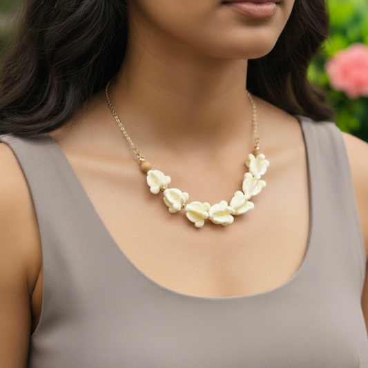 Crown Flower Lei Short Necklace