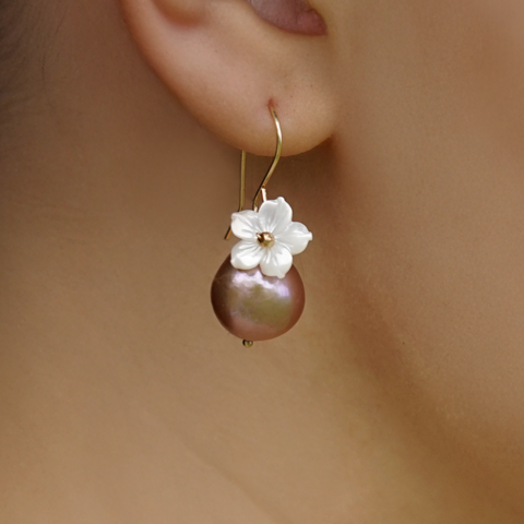 Edison Pearl Hibiscus Earrings