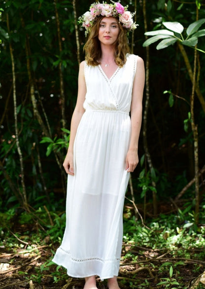 long white hawaiian dress White Long Maxi Hawaiian Dress Bamboo Shaka Time Hawaii